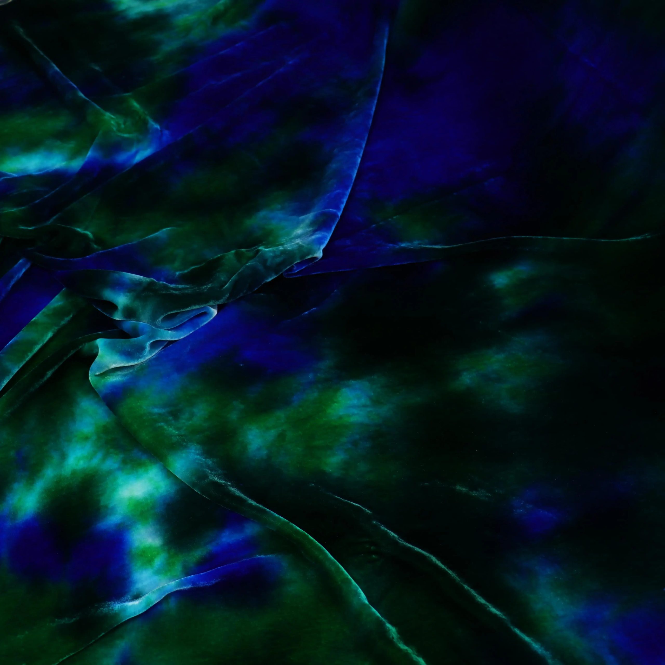 04_4000x4000_H9e4a82ffae9f4fed947fcc17c36d87e3M