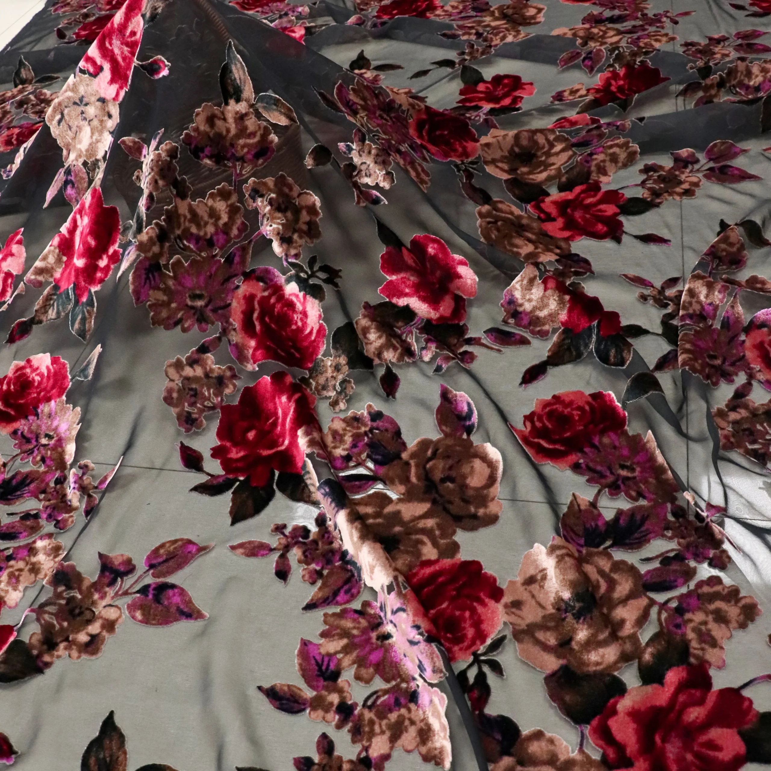 Custom-Made-Floral-Print-Velour-Viscose-Nylon.jpg_4000x4000q95-10.webp