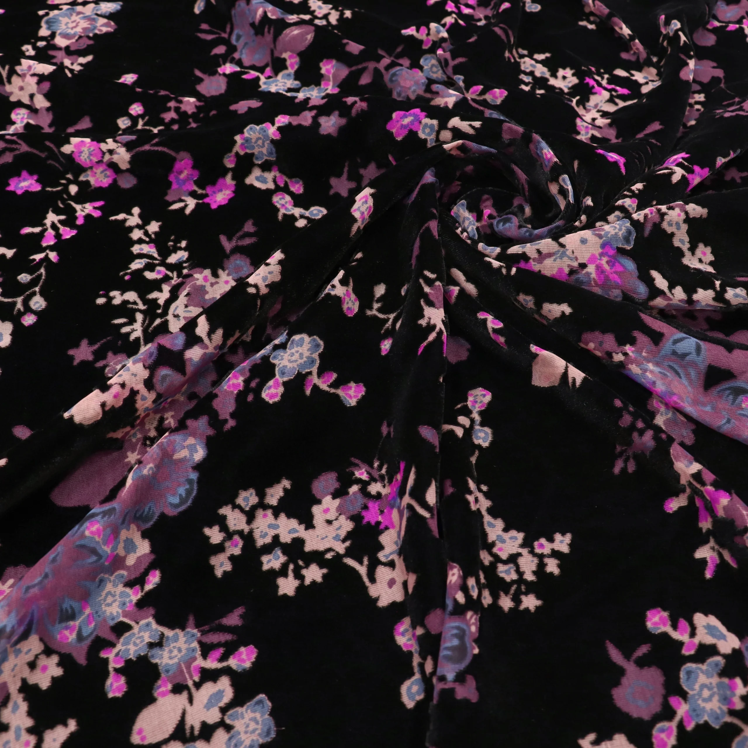 New-Design-Woven-Nylon-Viscose-Velvet-Fabric.jpg_4000x4000q95-5.webp