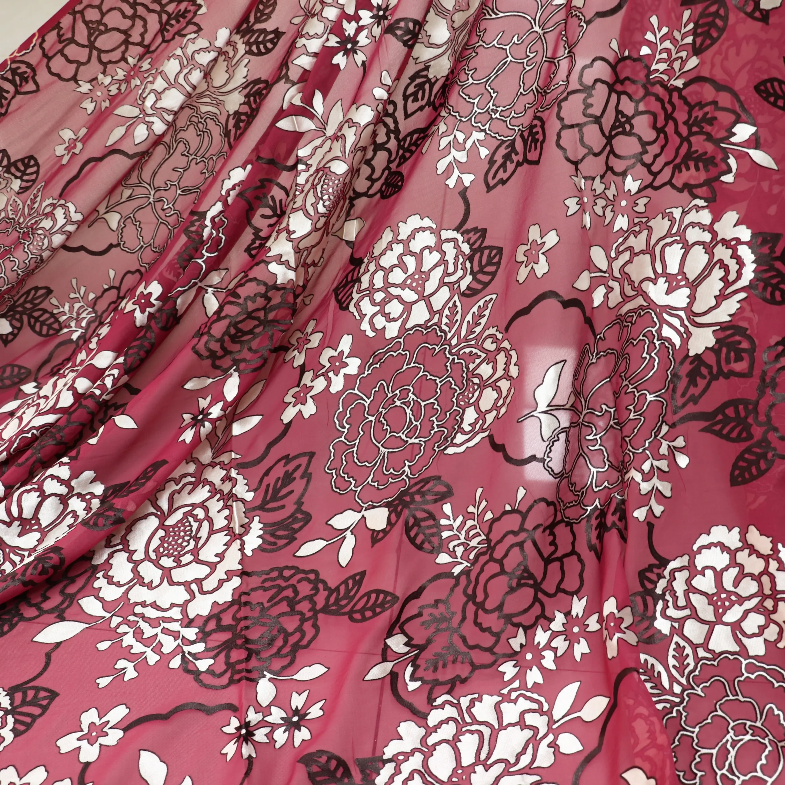 Nylon-Cotton-Woven-Velvet-Fabric-Burn-out.jpg_4000x4000q95.webp