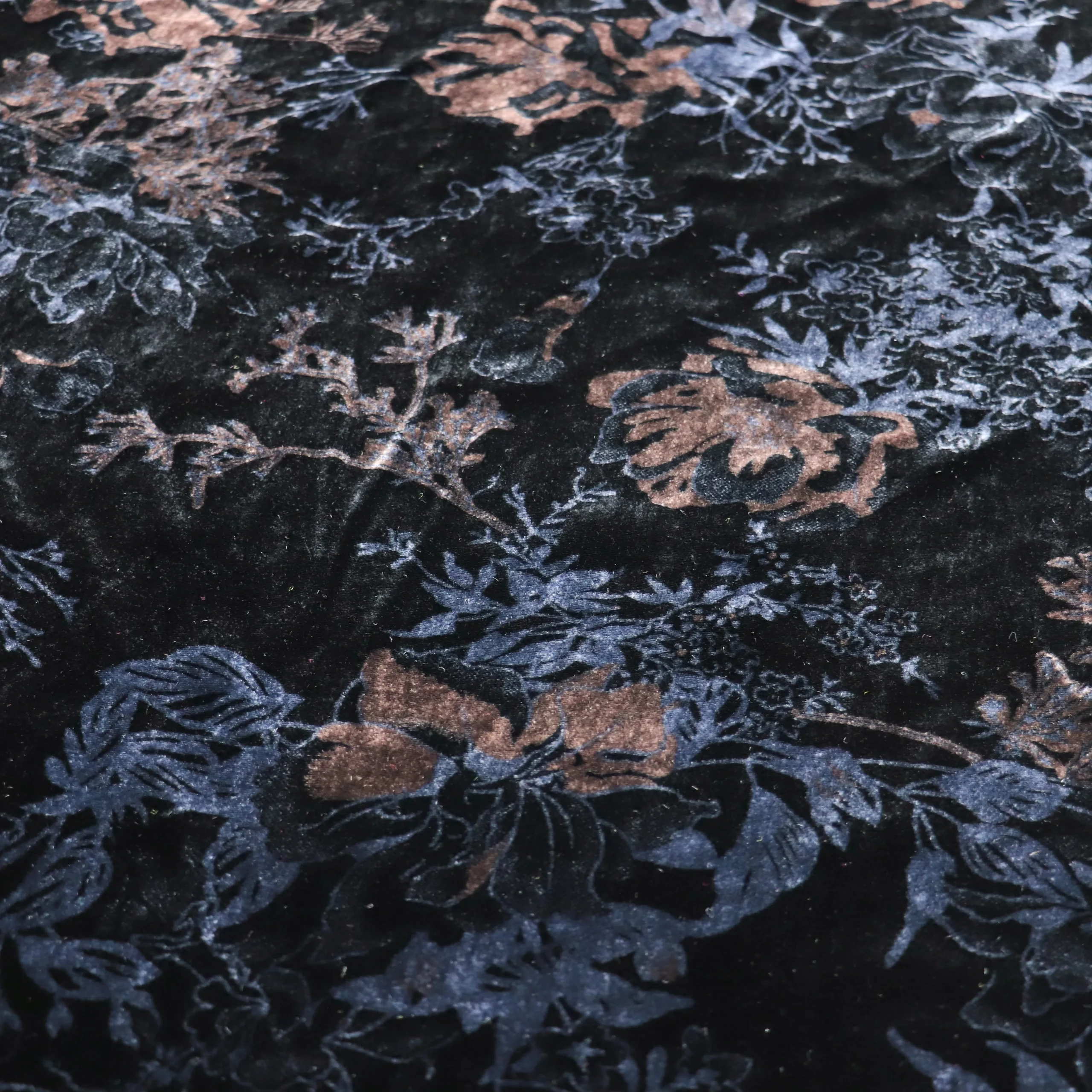 Super-Soft-High-Quality-Nylon-Velvet-Fabrics.jpg_4000x4000q90.webp